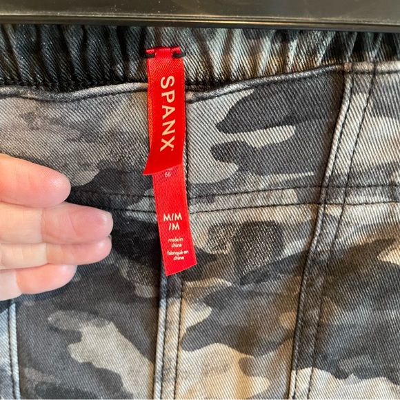 SPANX Camo joggers cargo Pants MED - Picture 4 of 8